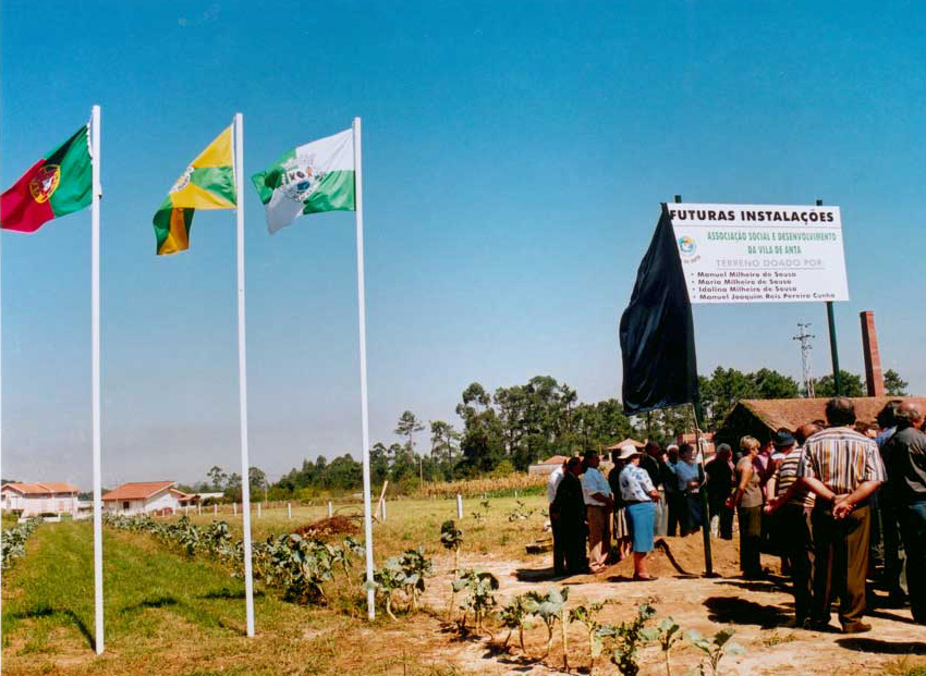 Lançamento da Primeira Pedra Creche Associação Social e Desenvolvimento da Vila de Anta