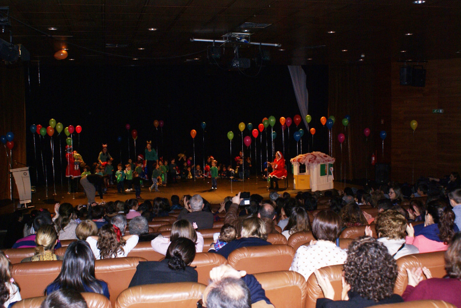 Natal Creche Associação Social e Desenvolvimento da Vila de Anta